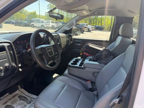 Used 2018 GMC Sierra 1500 2WD Regular Cab w/ Sierra Convenience Package image 5