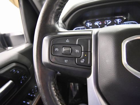 Used 2022 GMC Sierra 3500 SLT w/ SLT Premium Package image 21