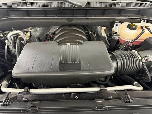 Used 2025 Chevrolet Tahoe Premier AWD/4WD image 37