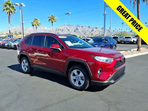 Used 2019 Toyota RAV4 XLE image 1