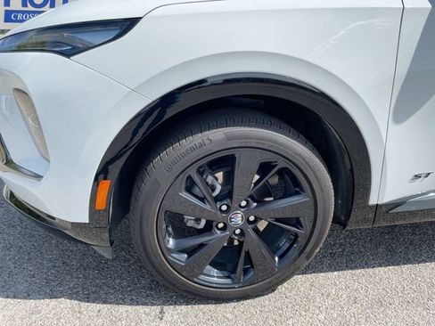 Used 2025 Buick Envision Sport Touring AWD/4WD image 8