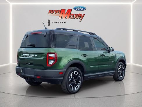 Used 2023 Ford Bronco Sport Outer Banks w/ Tech Package AWD/4WD image 4