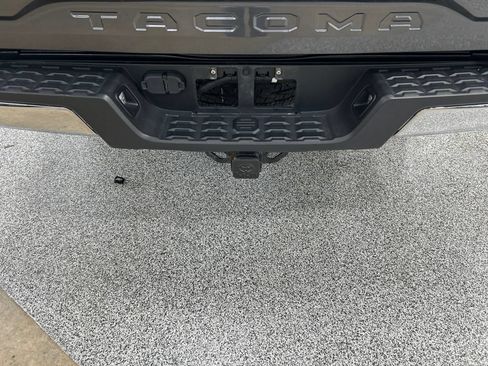 Used 2019 Toyota Tacoma SR5 AWD/4WD image 24