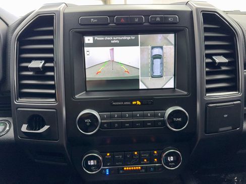 Used 2019 Ford Expedition Platinum RWD image 29