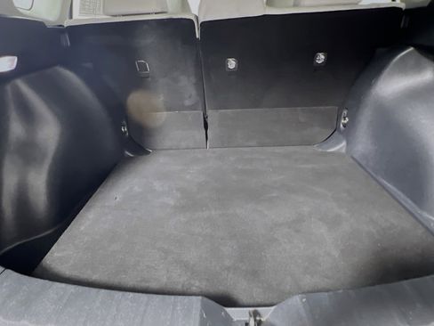 Used 2023 Toyota Corolla Cross L image 33