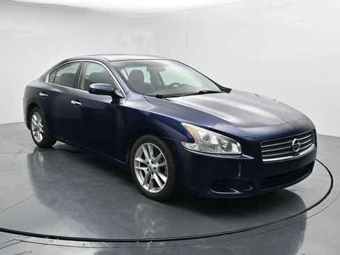 Used 2010 Nissan Maxima 3.5 S FWD image 2