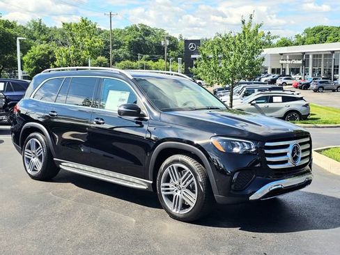 New 2026 Mercedes-Benz GLS 450 4MATIC image 1