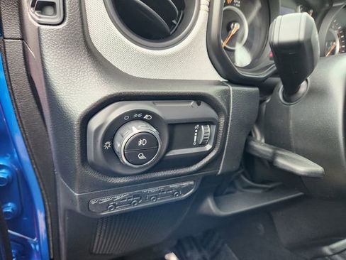New 2026 Jeep Gladiator Sport AWD/4WD image 19