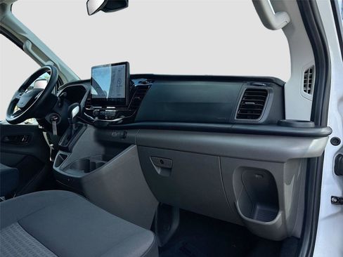 Used 2023 Ford Transit 350 XLT image 28