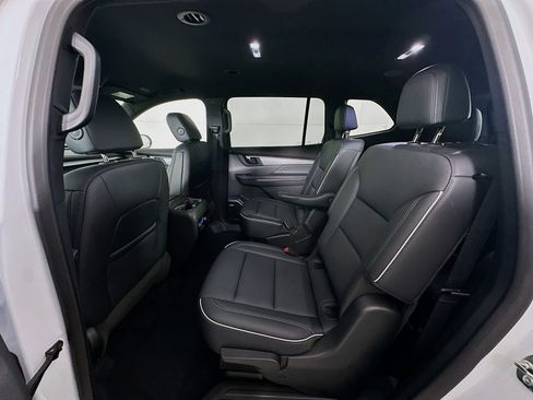 Used 2025 Buick Enclave Preferred image 28