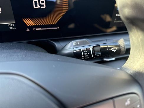 New 2025 Kia K4 LXS image 19