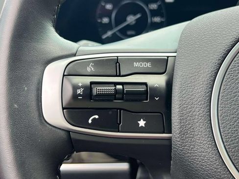 Certified 2025 Kia Sportage SX AWD/4WD image 21