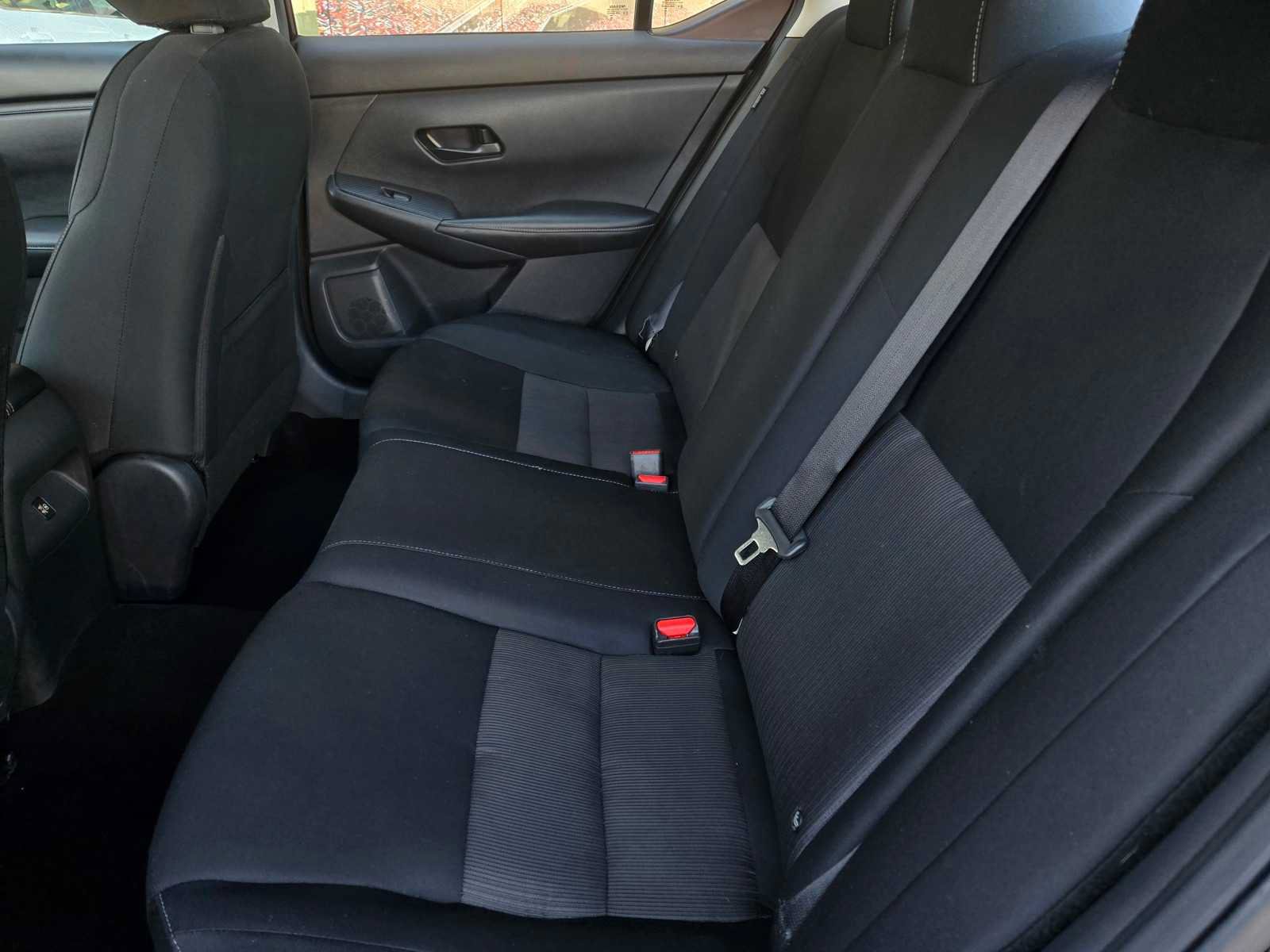Used 2024 Nissan Sentra SV FWD image 11