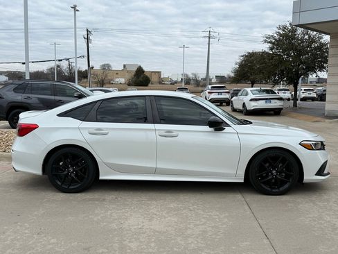 Used 2024 Honda Civic Sport image 6