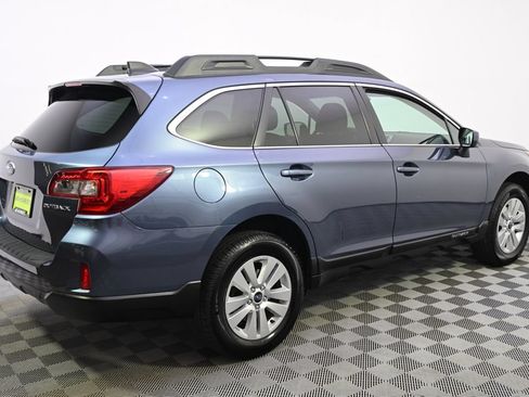 Used 2016 Subaru Outback 2.5i Premium AWD/4WD image 7