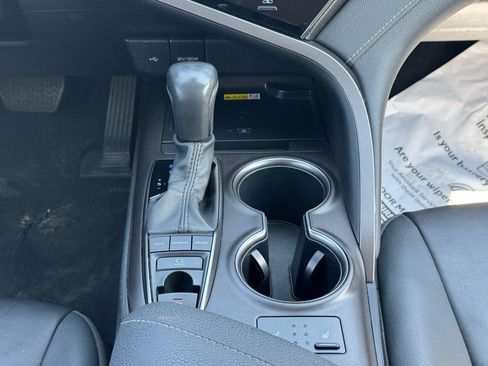 Used 2024 Toyota Camry XSE FWD image 15