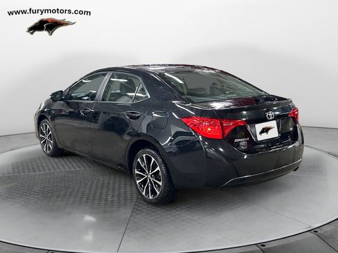 Used 2019 Toyota Corolla SE image 5
