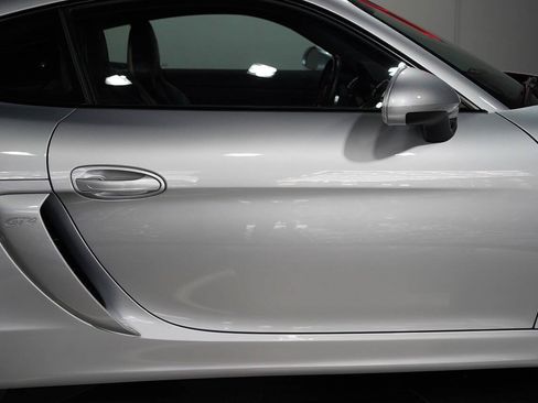 Used 2016 Porsche Cayman GT4 RWD image 57