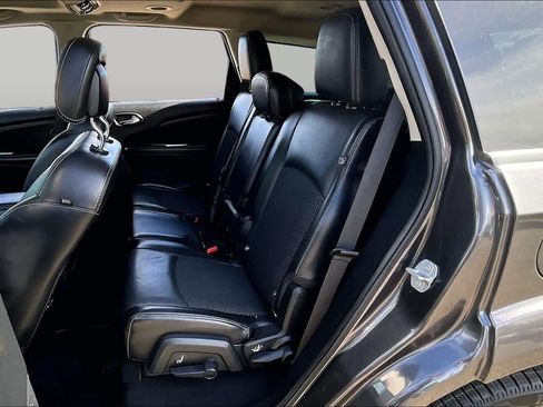 Used 2020 Dodge Journey Crossroad FWD image 20