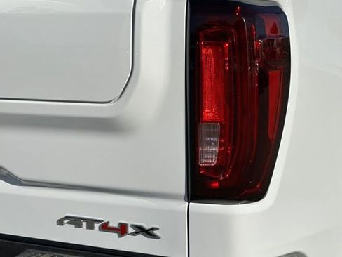 Used 2023 GMC Sierra 1500 AT4X image 30