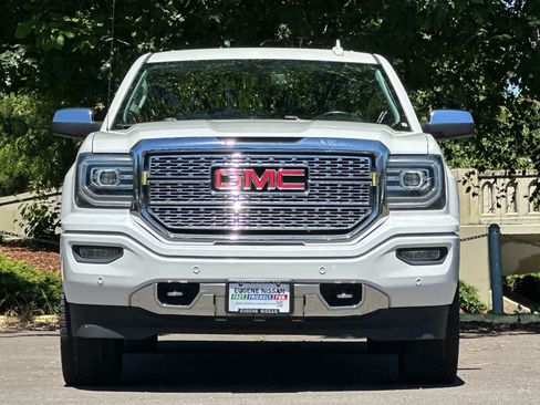 Used 2017 GMC Sierra 1500 Denali w/ Denali Ultimate Package AWD/4WD image 10