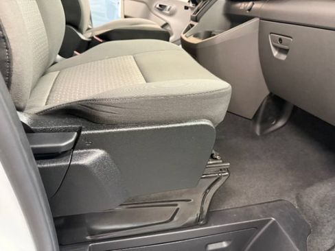 Used 2025 Ford Transit 350 XLT RWD image 29