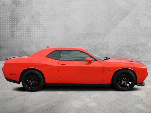 Used 2020 Dodge Challenger R/T Scat Pack RWD image 2