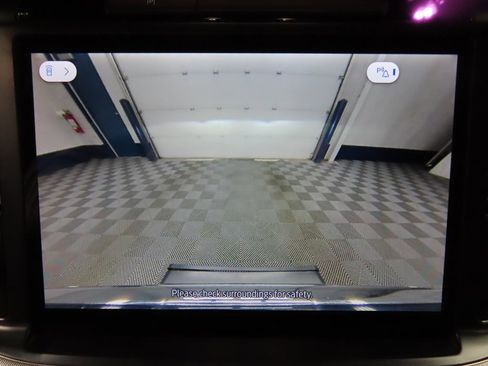 Used 2025 Ford F150 Lariat w/ Tow/Haul Package image 24