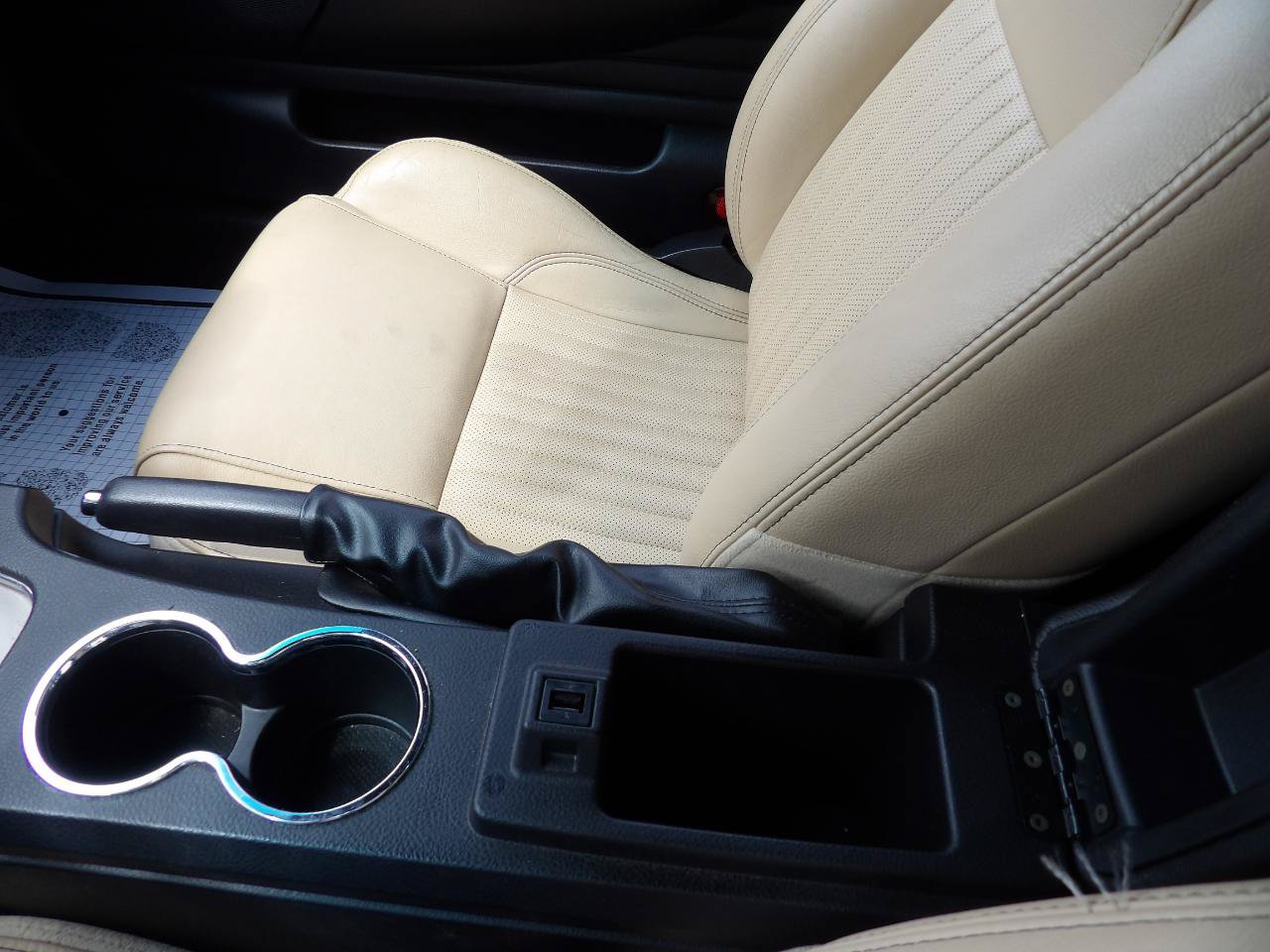 Used 2004 Ford Thunderbird RWD image 15