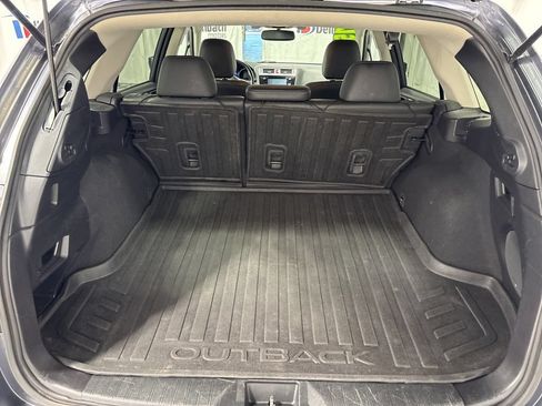 Used 2016 Subaru Outback 3.6R Limited AWD/4WD image 9