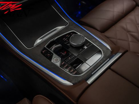 Used 2024 BMW X5 xDrive40i w/ M Sport Package image 41