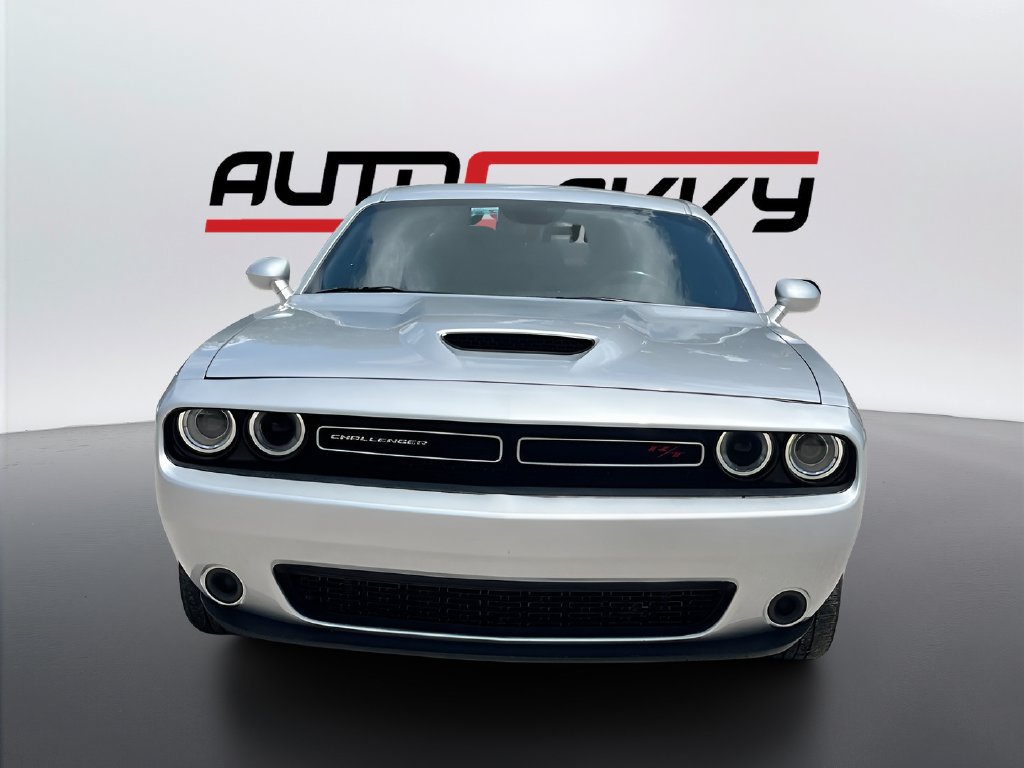 Used 2023 Dodge Challenger R/T RWD image 2