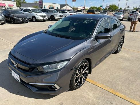 Used 2021 Honda Civic EX image 3