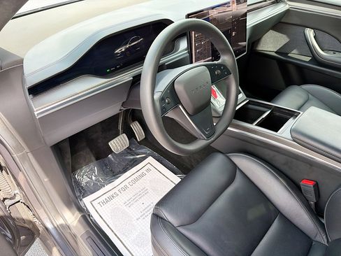 Used 2023 Tesla Model X Plaid AWD/4WD image 25
