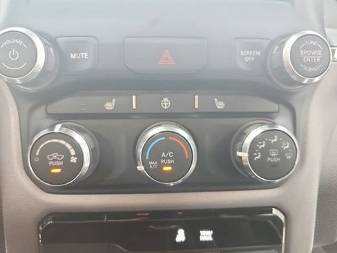 Used 2024 RAM 1500 Big Horn AWD/4WD image 31
