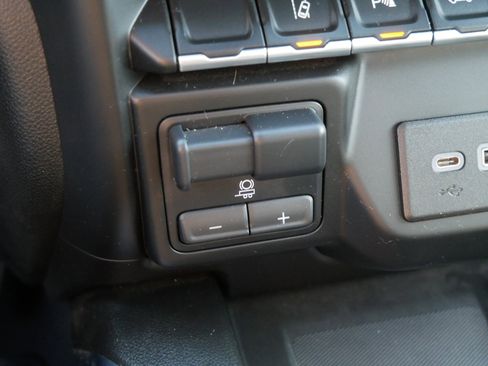 Used 2020 Chevrolet Silverado 3500 High Country w/ Z71 Off-Road Package image 33