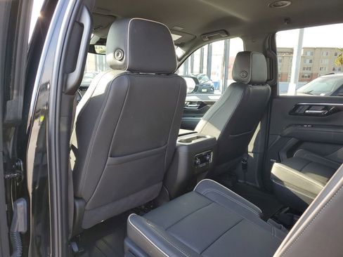 Used 2025 Chevrolet Tahoe Premier image 16