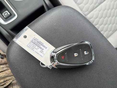 Used 2018 Chevrolet Equinox LS image 26