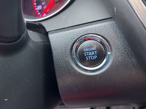 Used 2020 Toyota Camry XSE FWD image 21