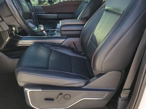 Used 2022 Ford F150 Lariat image 6