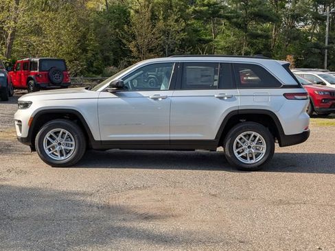 New 2026 Jeep Grand Cherokee Laredo X AWD/4WD image 6