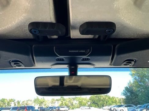 Used 2018 Jeep Wrangler Unlimited Sahara AWD/4WD image 23