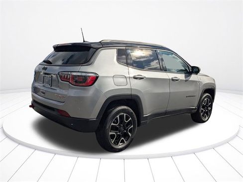 Used 2020 Jeep Compass Trailhawk image 12