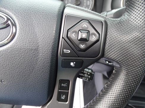 Used 2020 Toyota Tacoma 4x4 Double Cab image 20