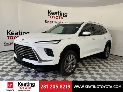 Used 2025 Buick Enclave Preferred AWD/4WD image 9