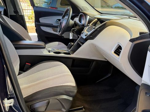 Used 2017 Chevrolet Equinox LS FWD image 9