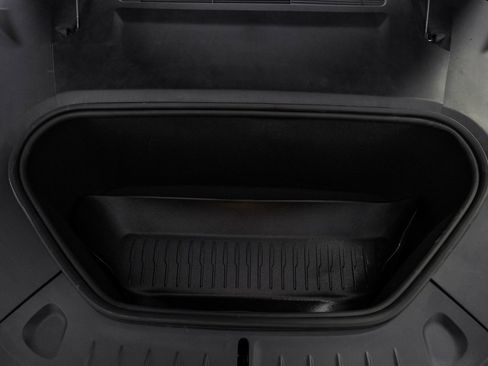 Used 2022 Tesla Model S Plaid image 52