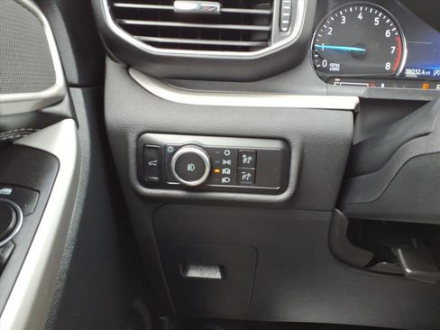 Used 2023 Ford Explorer XLT w/ Equipment Group 202A image 16