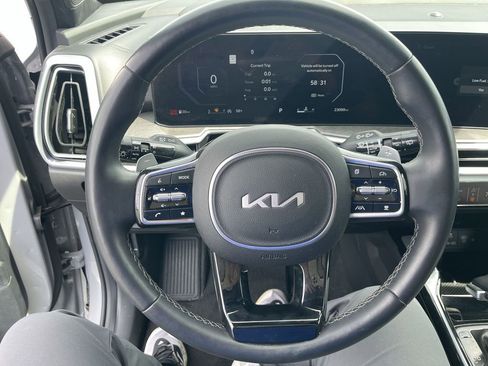Used 2025 Kia Sorento SX Prestige AWD/4WD image 14