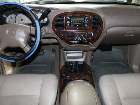 Used 2002 Toyota Sequoia SR5 image 12